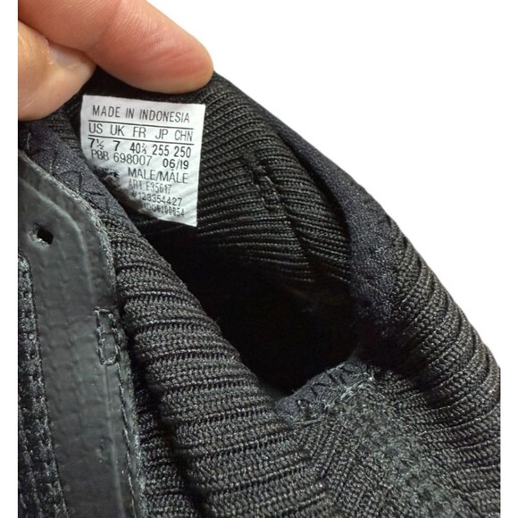 Adidas Predator 19.3 Turf Indoor Soccer Shoes Men's Size 7.5 Black/Gold  F35617 - Picture 3 of 9